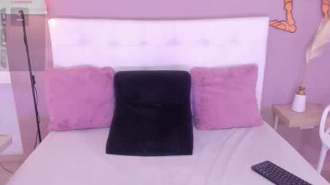 alayshajohnson online show from October 16, 2025, 11:28 pm