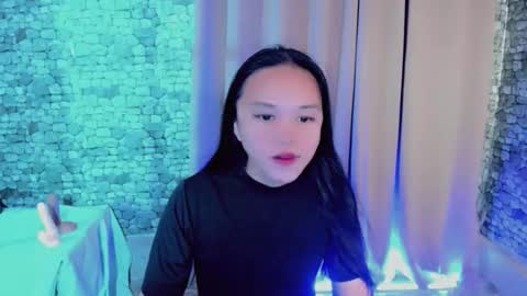 Snapshot of albedoxx chatting on December 2, 2025, 8:19 am Albedo online show from December 2, 2025, 8:19 am