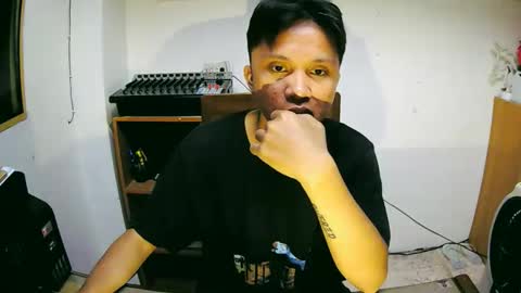 Snapshot of albedoxx chatting on April 4, 2026, 12:46 pm Albedo online show from April 4, 2026, 12:46 pm