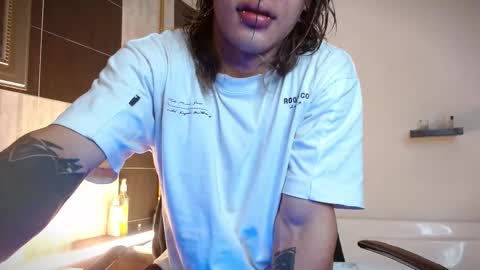 Albert online show from December 19, 2025, 2:40 am