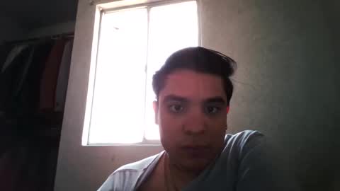 Snapshot of albertoarenas16 chatting on April 6, 2026, 7:15 pm albertoarenas16 online show from April 6, 2026, 7:15 pm