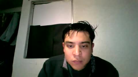 albertoarenas16 online show from May 24, 2026, 4:06 am