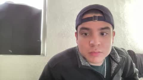 albertoarenas16 online show from May 24, 2026, 4:12 pm