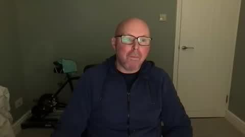 Snapshot of alc300170 chatting on October 21, 2025, 6:03 am alc300170 online show from October 21, 2025, 6:03 am