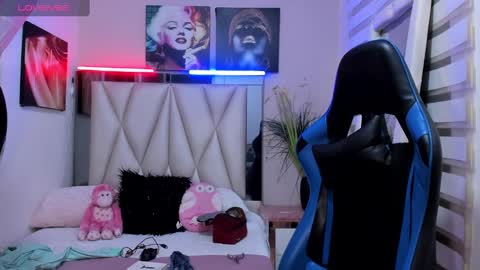 Snapshot of ale_noah_xxx chatting on January 4, 2025, 3:18 am ale_noah_xxx online show from January 4, 2025, 3:18 am