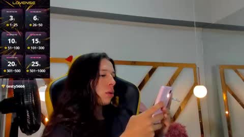 Snapshot of ale_noah_xxx chatting on February 24, 2025, 3:02 am ale_noah_xxx online show from February 24, 2025, 3:02 am