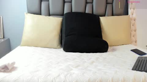 Snapshot of ale_noah_xxx chatting on October 2, 2025, 4:08 am ale_noah_xxx online show from October 2, 2025, 4:08 am