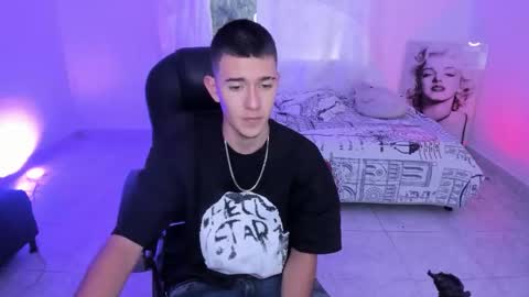 Aleck Boy online show from December 13, 2025, 8:04 pm