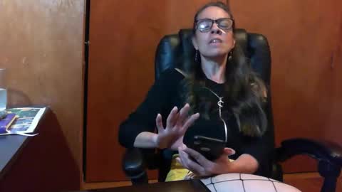 Andrea online show from October 26, 2025, 6:30 am