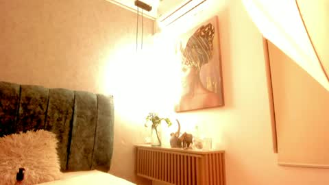 Aleera online show from April 2, 2026, 8:06 pm