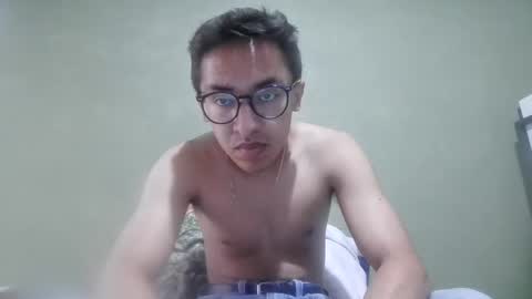 aleexrune online show from May 9, 2026, 8:58 pm