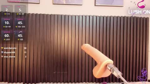 Snapshot of aleja__slav3 chatting on March 7, 2025, 8:56 am aleja__slav3 online show from March 7, 2025, 8:56 am