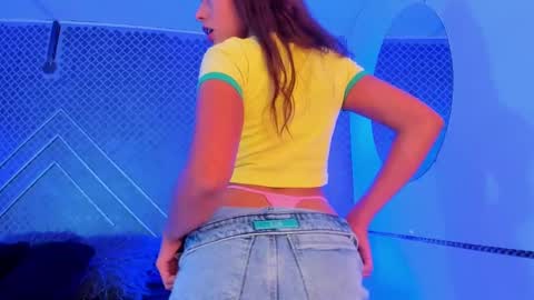 aleja_bloom online show from February 28, 2025, 5:48 pm