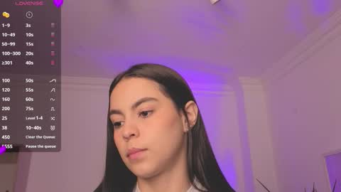 Alejandra online show from March 24, 2026, 11:15 am