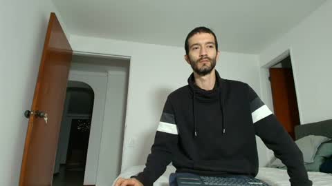 Alejandro Hernndez online show from July 5, 2026, 4:19 am