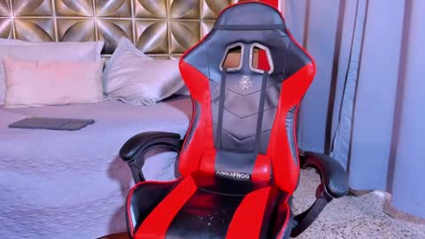 Alejo  online show from February 6, 2025, 2:11 am