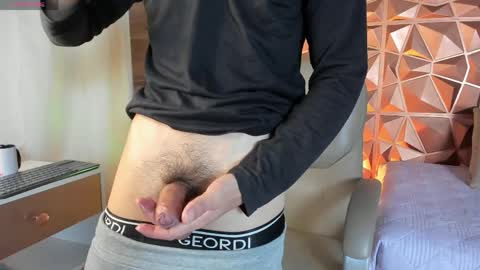 Alejo  online show from March 31, 2026, 4:57 am