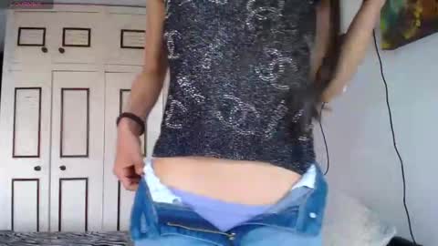 alejaxxxhot online show from November 22, 2025, 8:19 pm