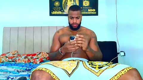 Snapshot of alejo_21cm chatting on July 1, 2026, 1:13 pm alejo_21cm online show from July 1, 2026, 1:13 pm