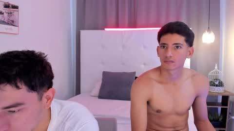 alejo_exotic online show from May 15, 2026, 1:07 pm