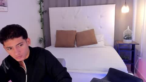 alejo_exotic online show from May 28, 2026, 12:24 pm