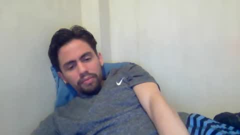 Snapshot of alejo_shy chatting on December 15, 2024, 7:13 am alejo_shy online show from December 15, 2024, 7:13 am