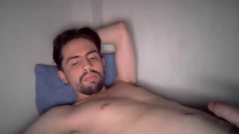Snapshot of alejo_shy chatting on December 17, 2024, 7:40 am alejo_shy online show from December 17, 2024, 7:40 am