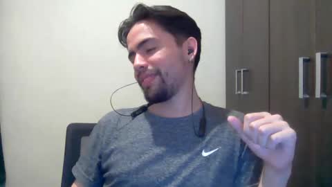 Snapshot of alejo_shy chatting on December 18, 2024, 5:48 am alejo_shy online show from December 18, 2024, 5:48 am