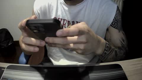 alejoduarte16 online show from June 19, 2026, 3:38 pm