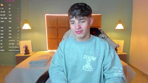 ALejoo Saenz online show from October 12, 2025, 1:59 am