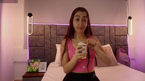 Snapshot of aleka_williams_ chatting on October 15, 2025, 11:27 pm aleka_williams_ online show from October 15, 2025, 11:27 pm