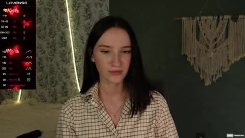 Snapshot of alena_navi chatting on January 30, 2025, 6:46 am Alena online show from January 30, 2025, 6:46 am