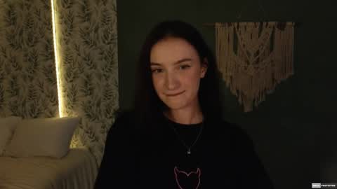 Snapshot of alena_navi chatting on January 31, 2025, 8:43 pm Alena online show from January 31, 2025, 8:43 pm