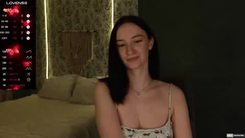 Snapshot of alena_navi chatting on February 23, 2025, 9:59 pm Alena online show from February 23, 2025, 9:59 pm