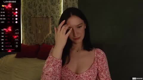 Snapshot of alena_navi chatting on February 28, 2025, 9:33 pm Alena online show from February 28, 2025, 9:33 pm