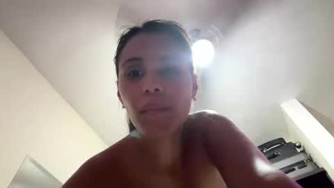 alenart online show from October 21, 2025, 4:35 am