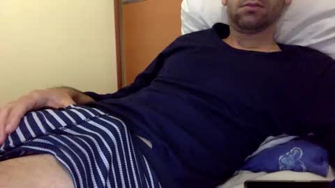 alesex90 online show from May 14, 2026, 8:43 am