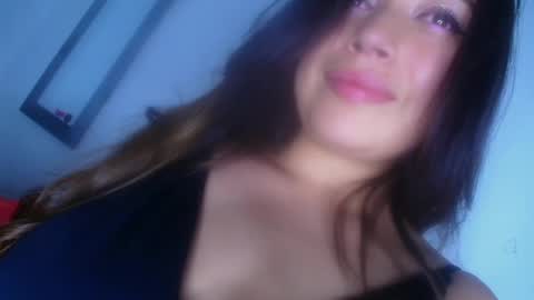 QUEEN OFF MILk  IM BACK  15 NOV online show from September 17, 2025, 12:23 am