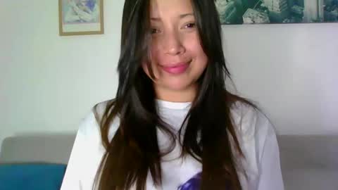 QUEEN OFF MILk  IM BACK  15 NOV online show from January 18, 2026, 7:28 pm