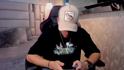 Alessandro King online show from December 27, 2024, 4:32 pm