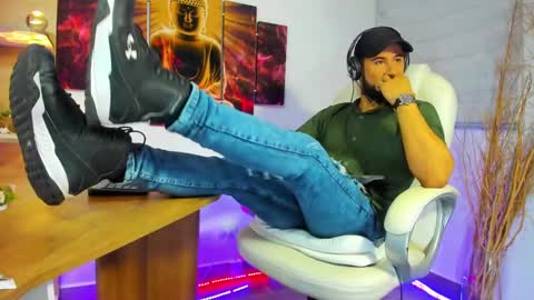 ALESSANDRO  WYE online show from January 20, 2025, 6:10 am