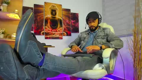 ALESSANDRO  WYE online show from January 25, 2025, 4:45 am