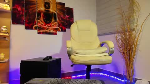 ALESSANDRO  WYE online show from February 26, 2025, 12:16 am