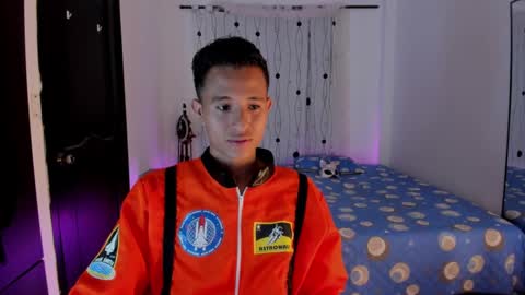 Snapshot of alessandro_wizard chatting on February 8, 2025, 9:46 pm Alessandro online show from February 8, 2025, 9:46 pm