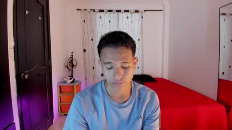 Snapshot of alessandro_wizard chatting on February 18, 2025, 6:58 pm Alessandro online show from February 18, 2025, 6:58 pm