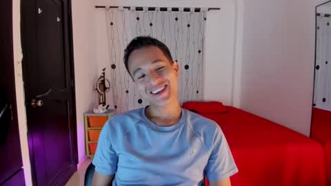 Snapshot of alessandro_wizard chatting on February 26, 2025, 1:53 am Alessandro online show from February 26, 2025, 1:53 am