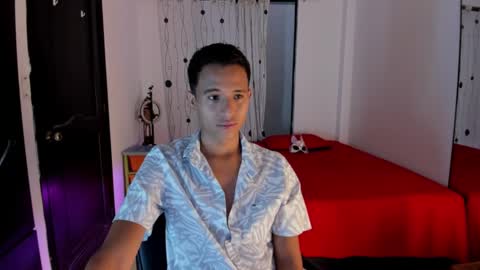 Snapshot of alessandro_wizard chatting on February 26, 2025, 8:11 pm Alessandro online show from February 26, 2025, 8:11 pm