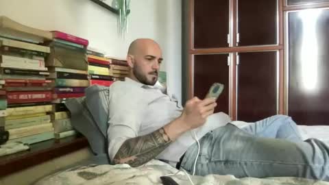 alessandromori91 online show from May 12, 2026, 12:57 pm
