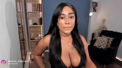 Yy  online show from November 25, 2025, 5:40 am