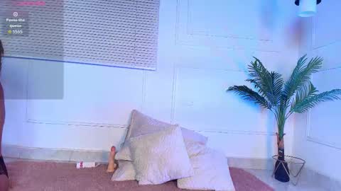 Alejandra  online show from November 8, 2025, 12:49 pm